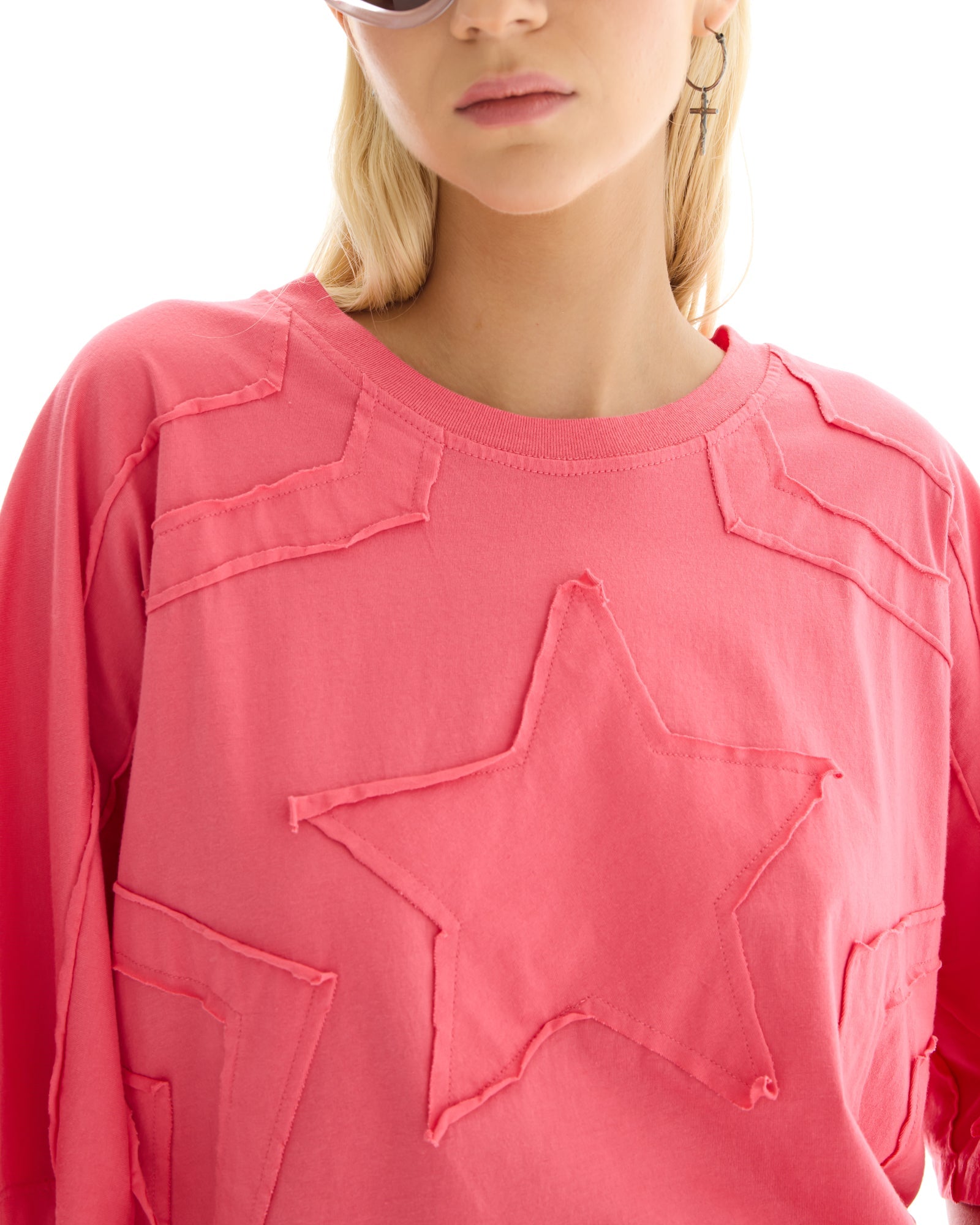 3D Panelled Star Batwing Tee by THE TALES - product photo