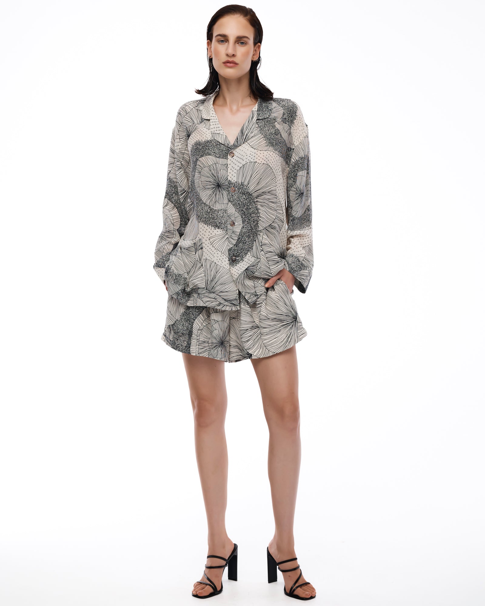 The Illustrated Flower Silk Crepe Shorts THE TALES
