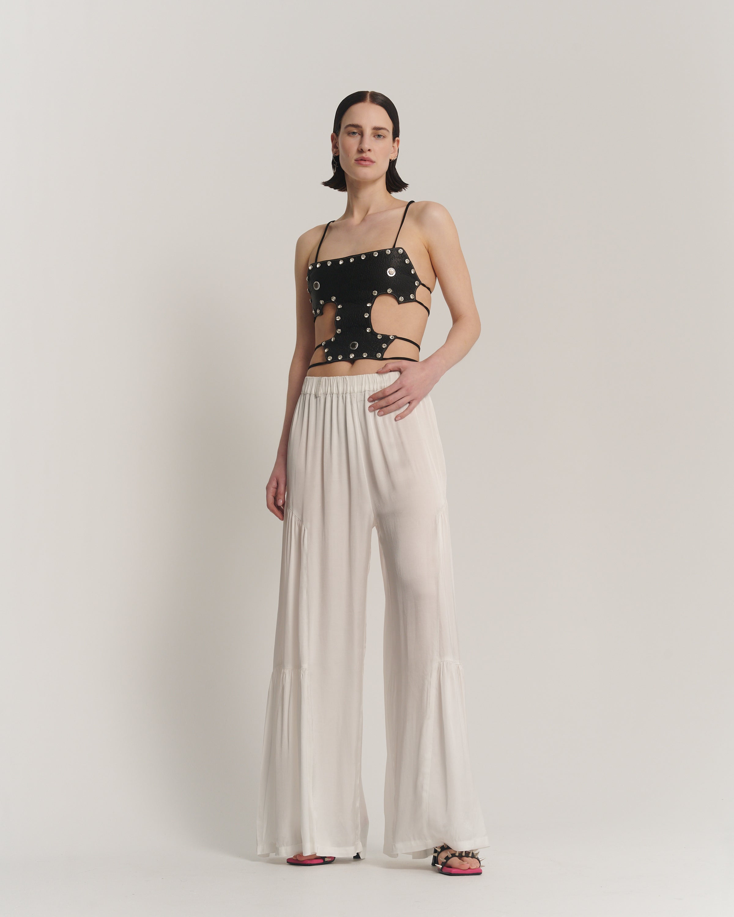 クリーム色のシルクペザントパンツ