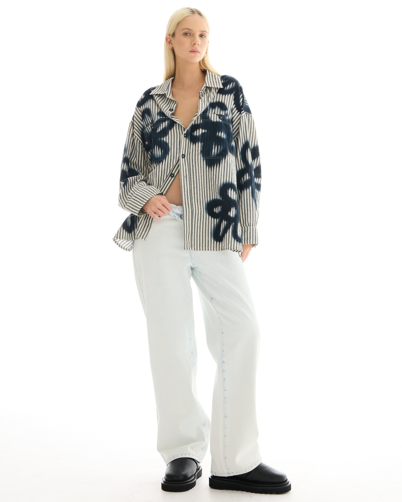 Hemd aus Dixie-Satin und Chantilly-Spitze