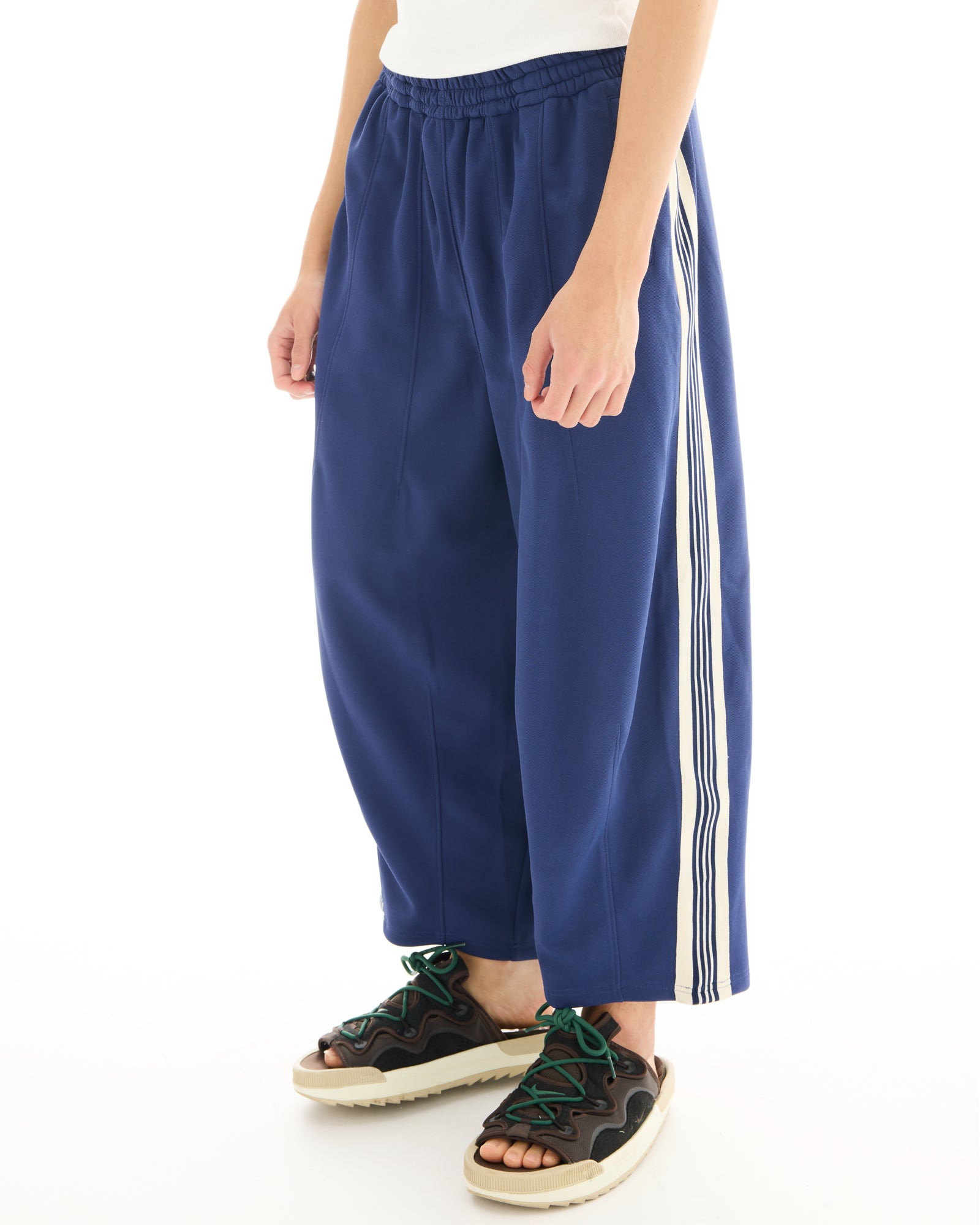 Lilafarbene Trainingshose „The Tales Harajuku“