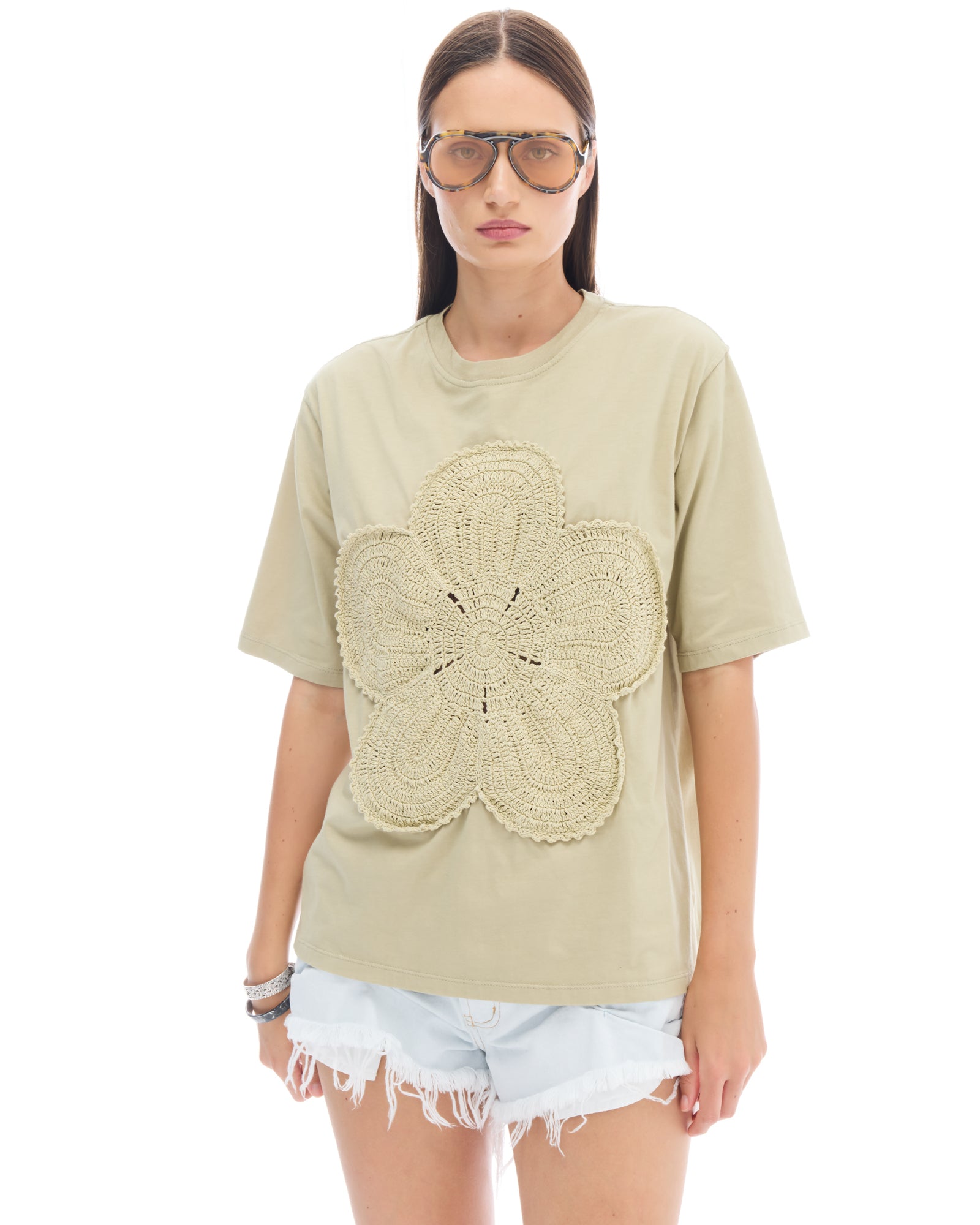 クロシェフラワーTシャツ