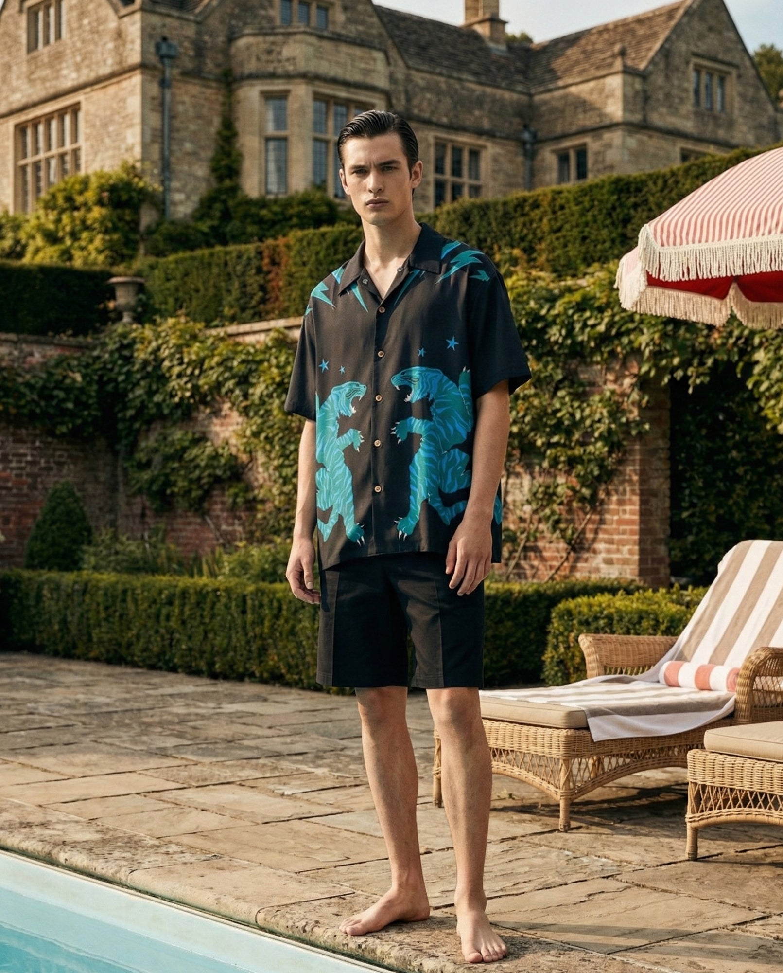 臥虎シルクシャツ