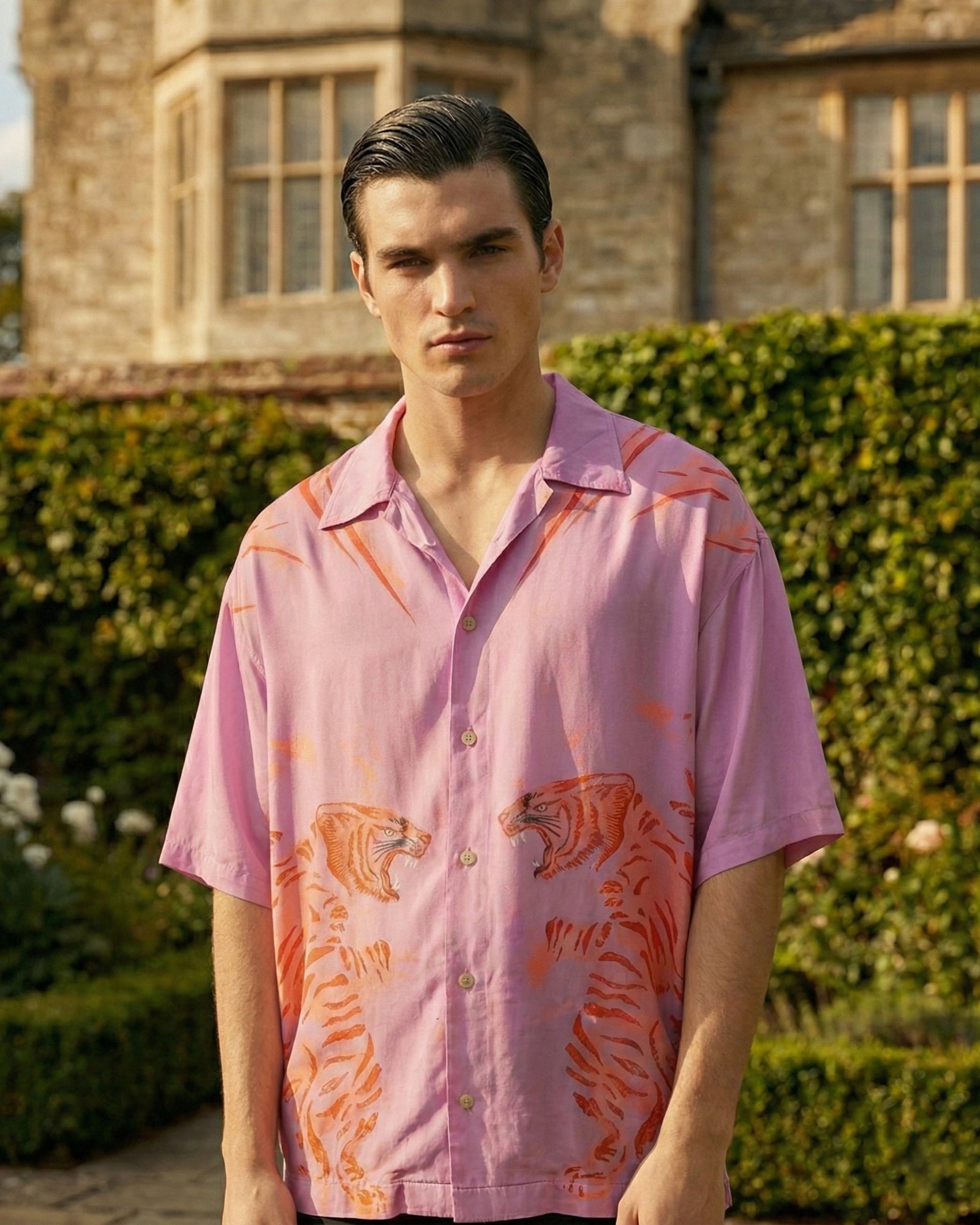 臥虎シルクシャツ