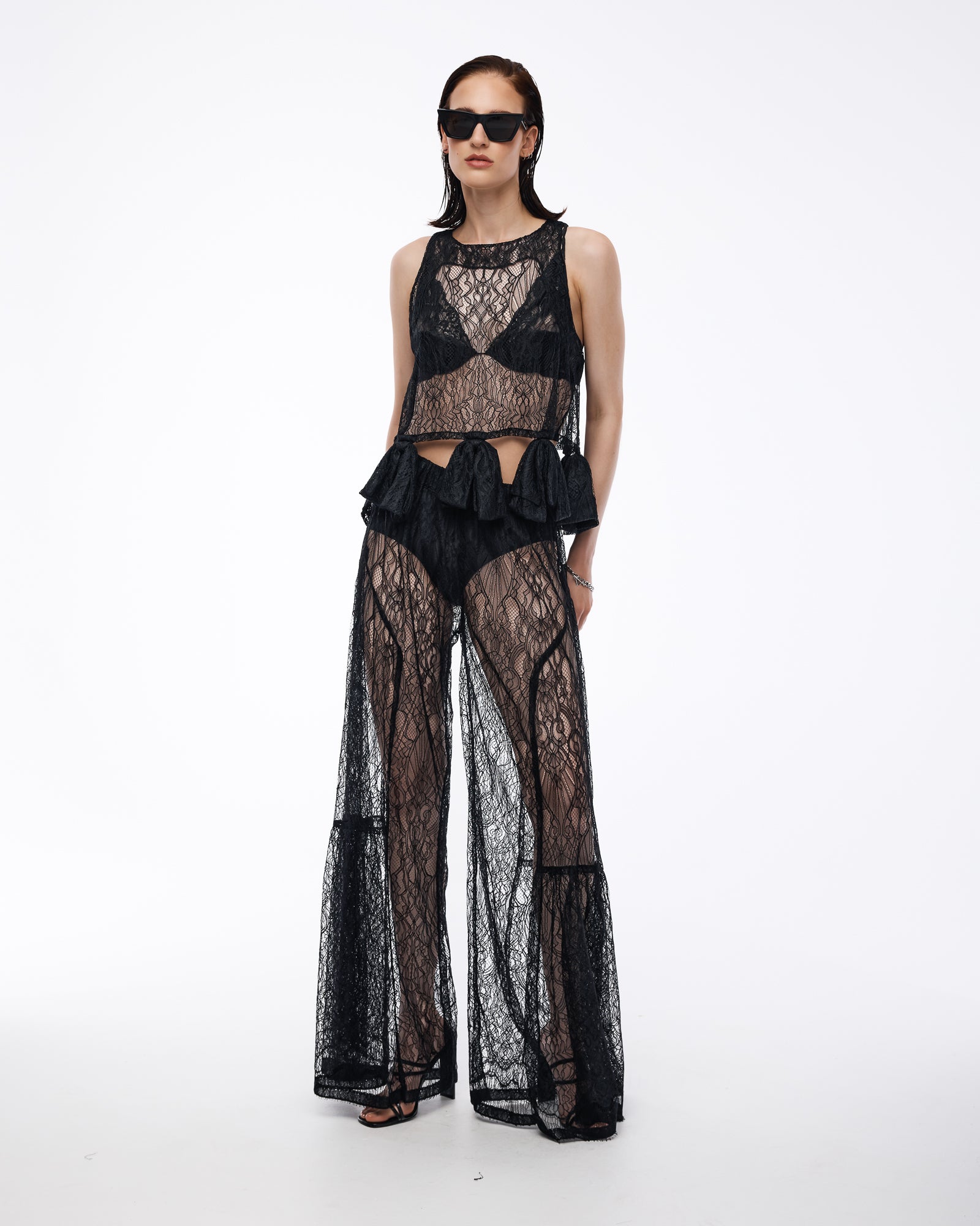 ブラックサテンボウトップ