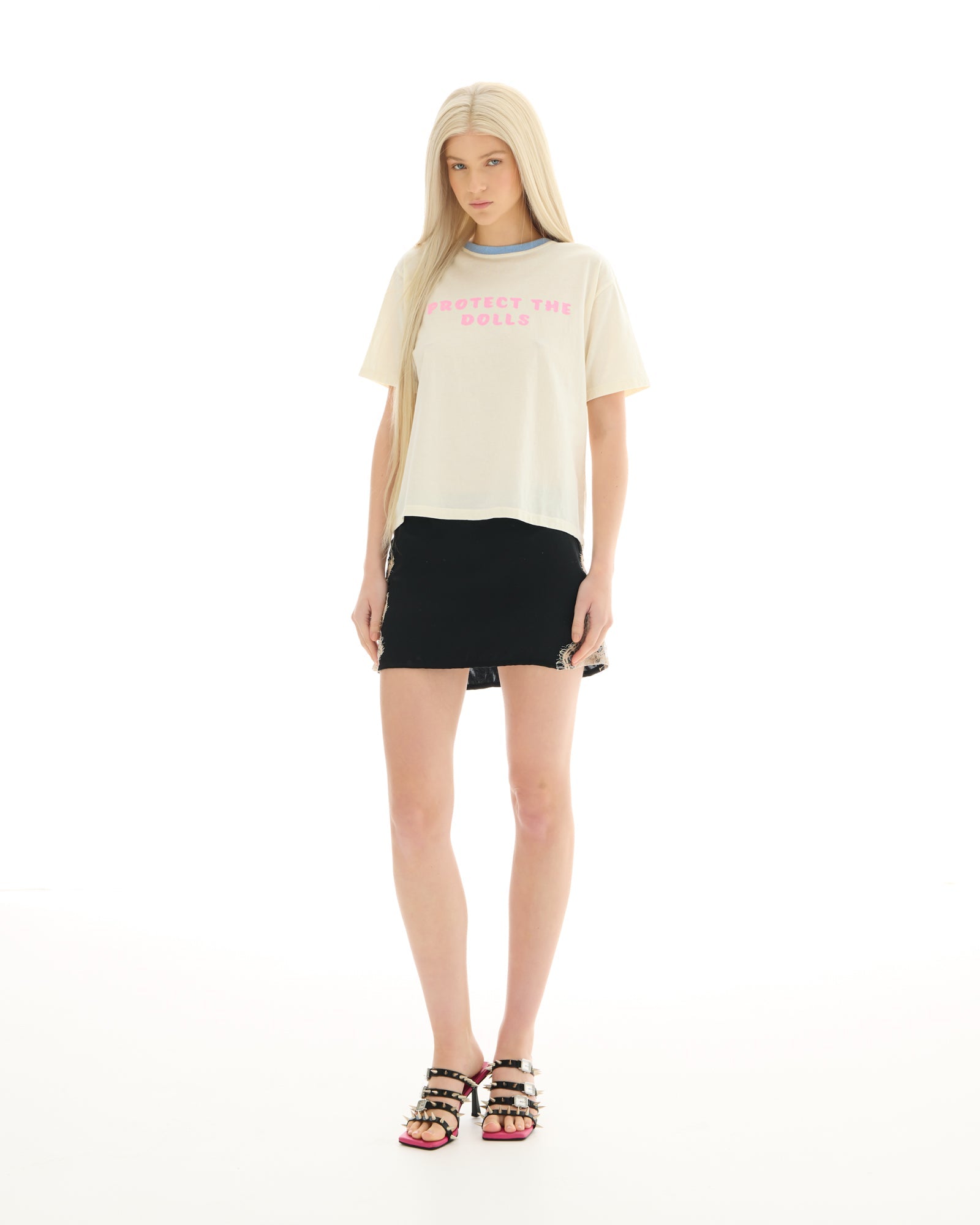 Protect The Dolls Tee by THE TALES - side view