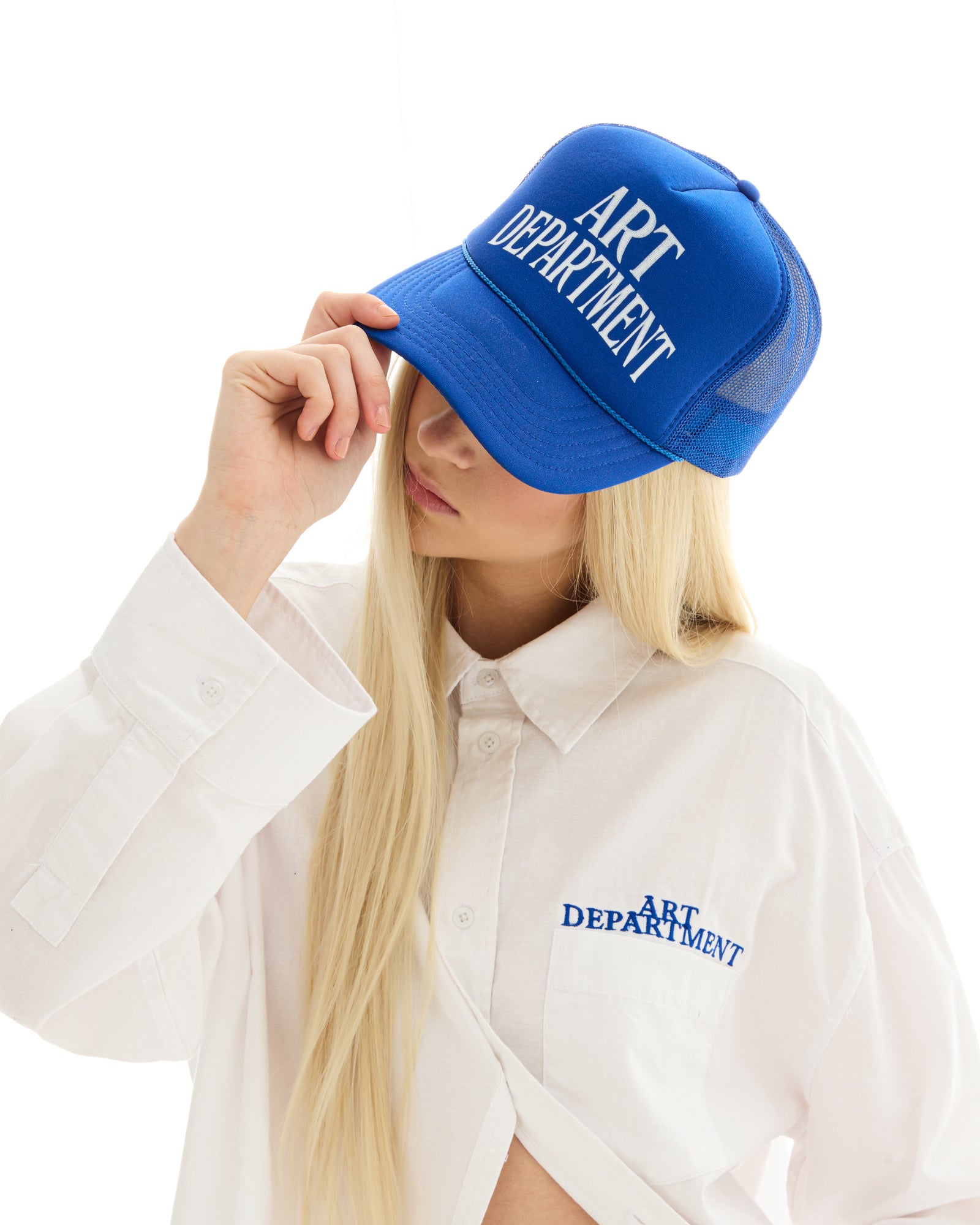 アート部門トラッカーキャップ