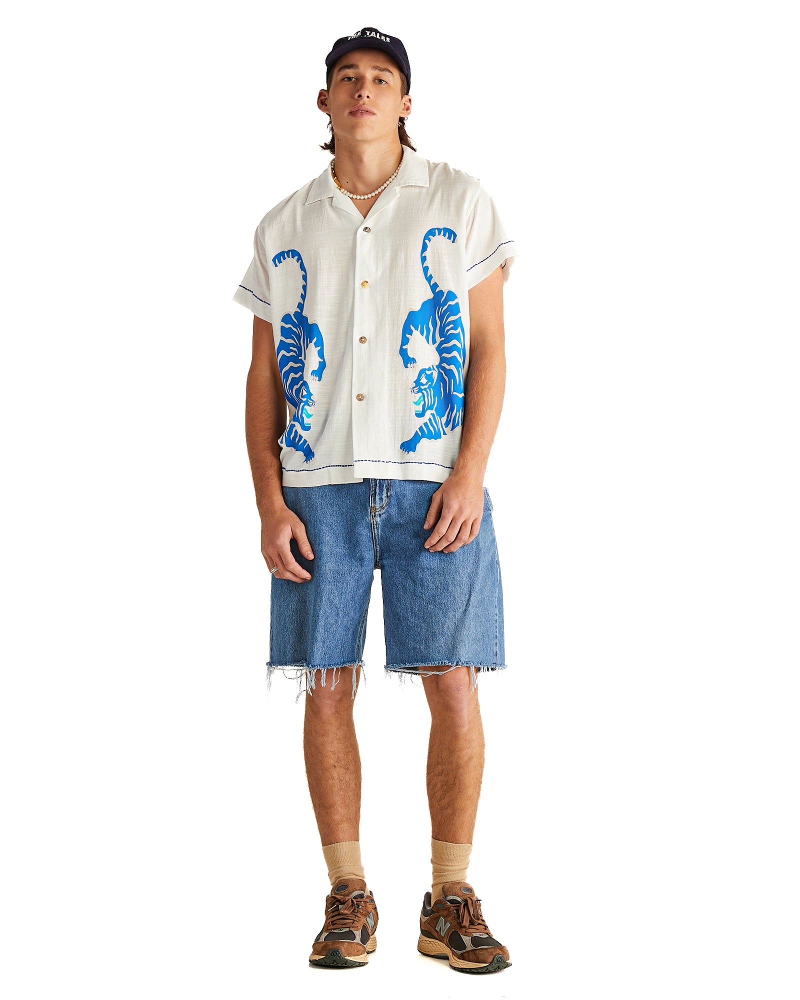 Hockender Tiger Shirt