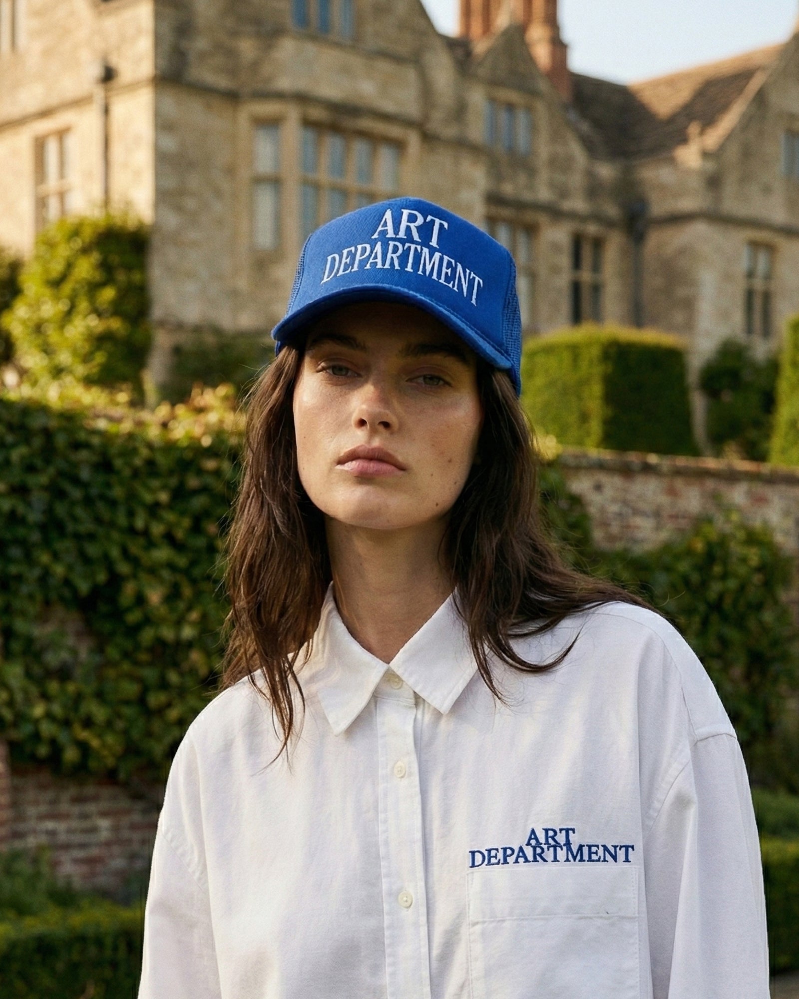 アート部門トラッカーキャップ