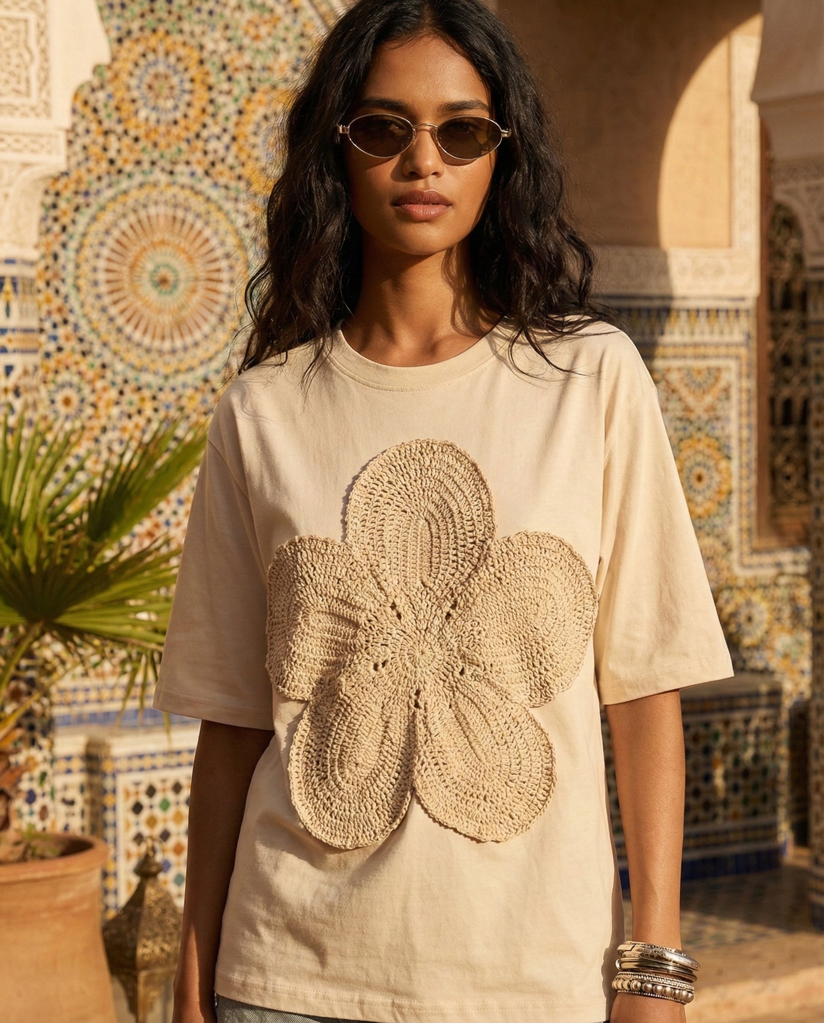 クロシェフラワーTシャツ