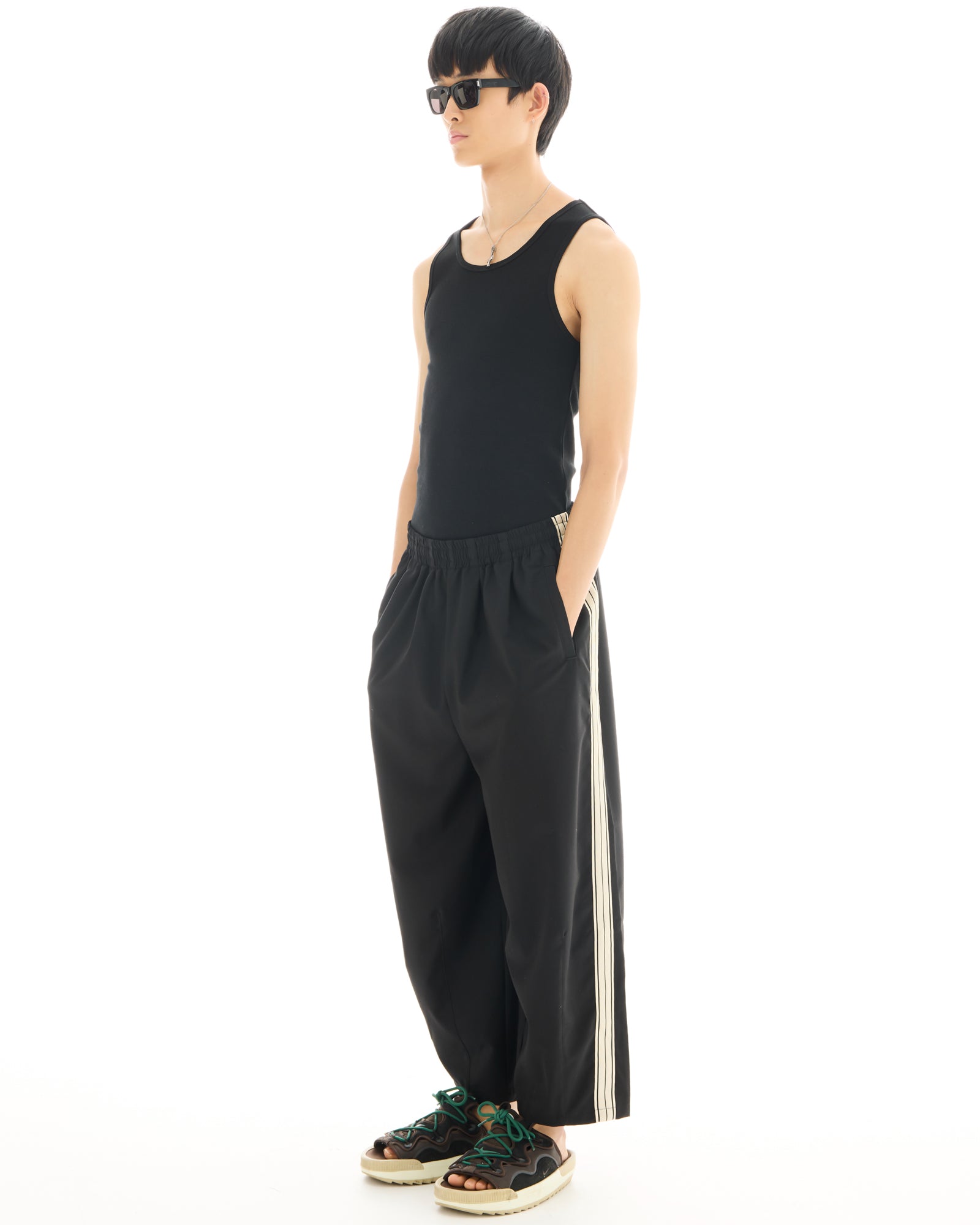 Lilafarbene Trainingshose „The Tales Harajuku“