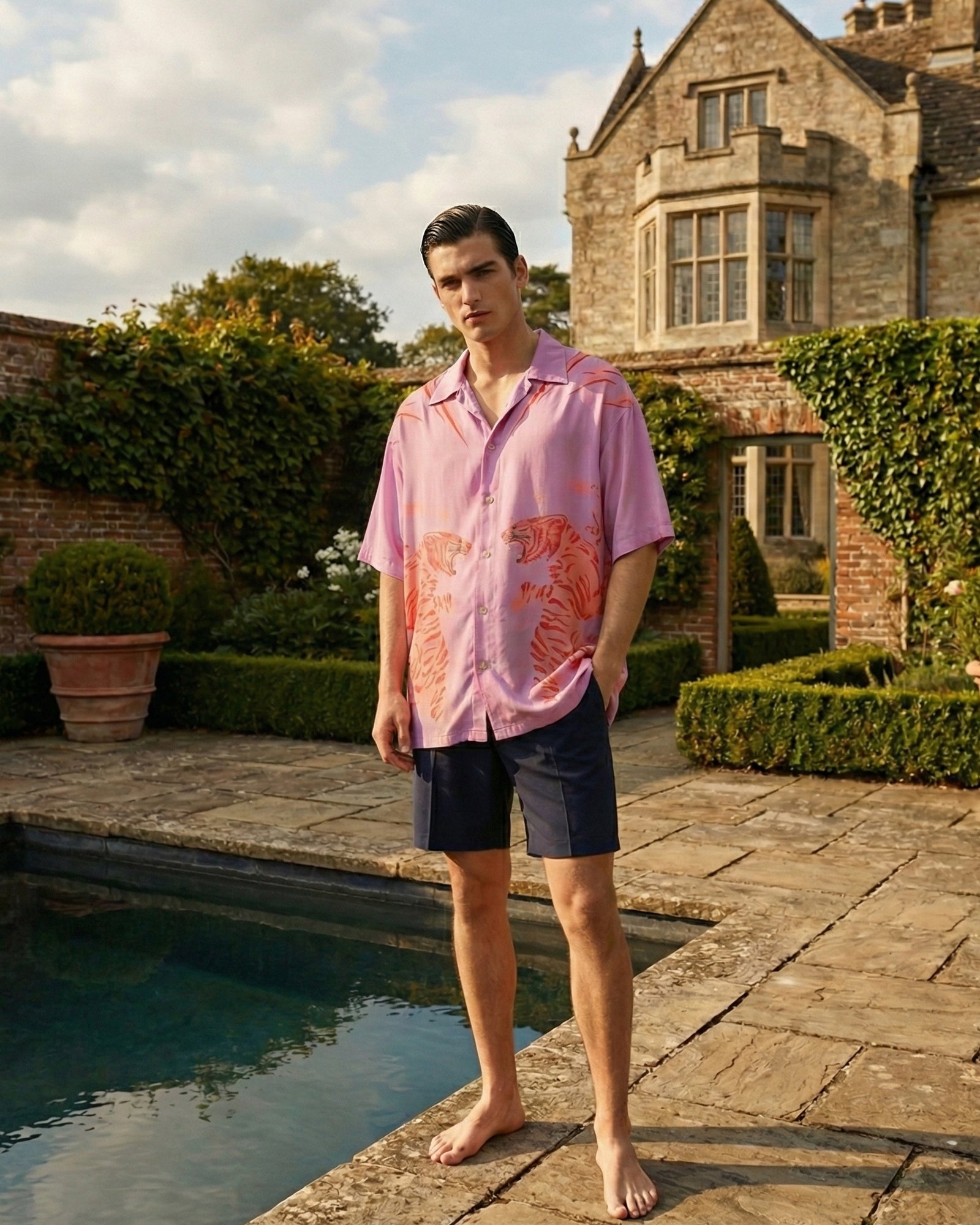 臥虎シルクシャツ