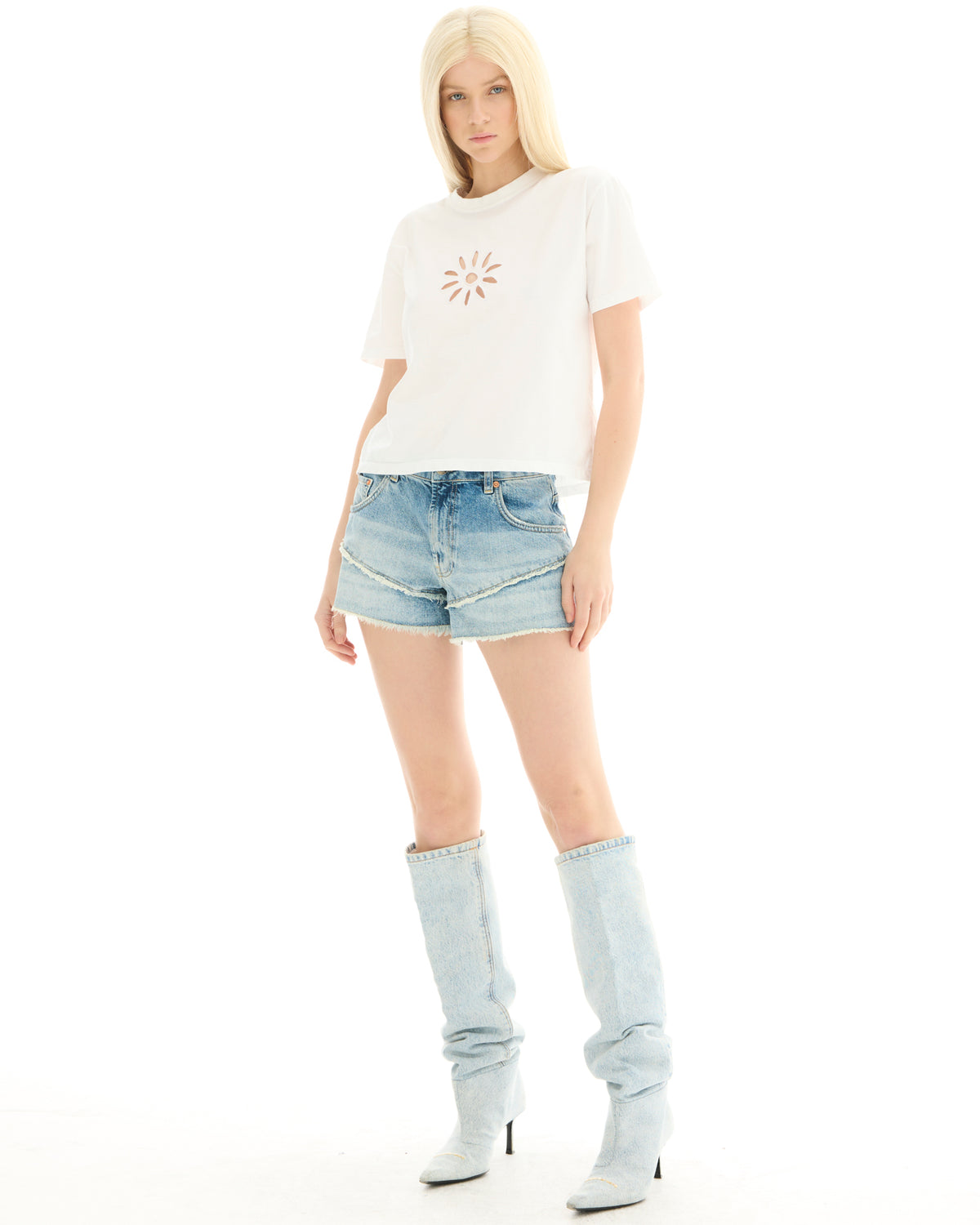 The Peephole Tee THE TALES