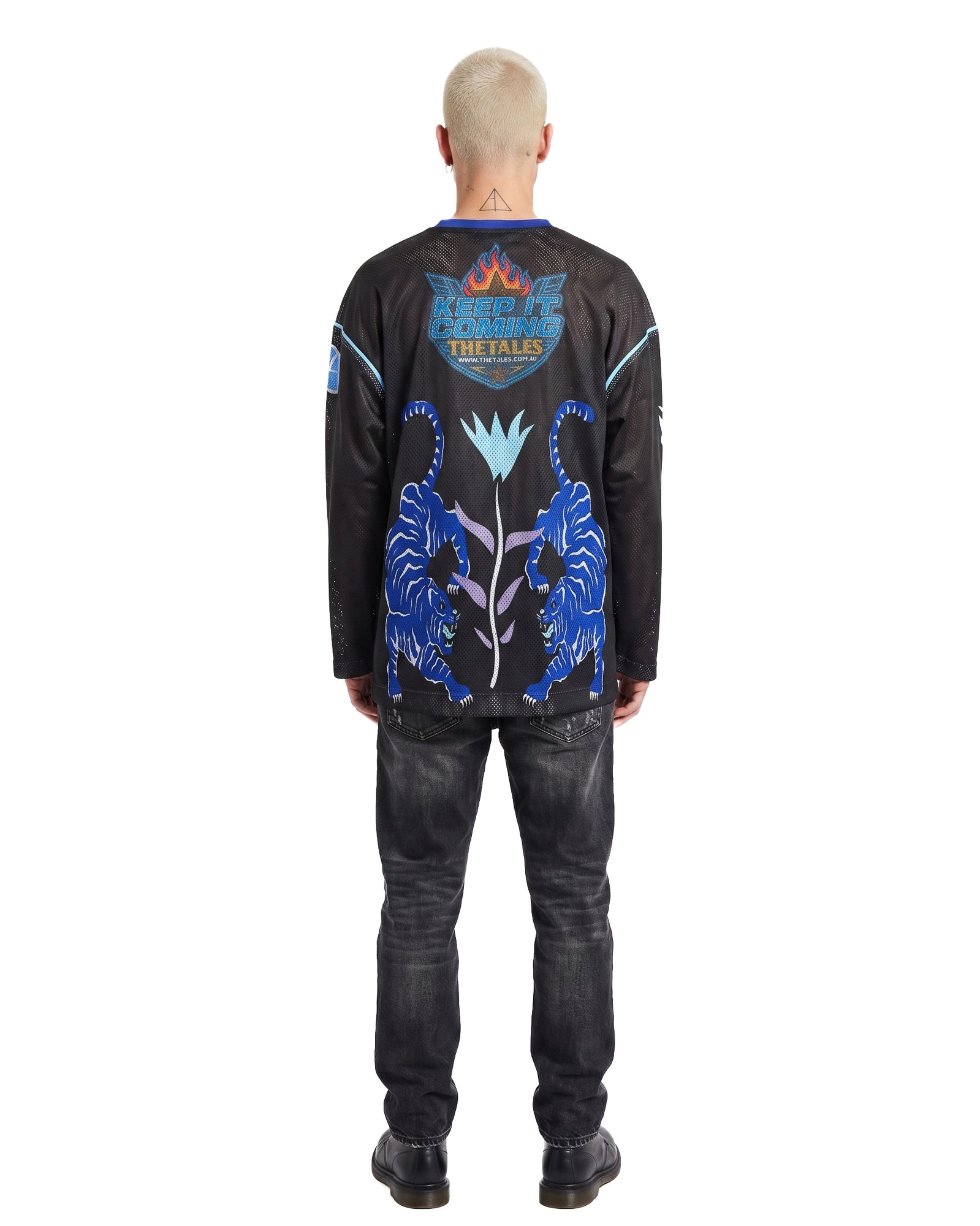 オールドフェイスフル ツイストシームジーンズ